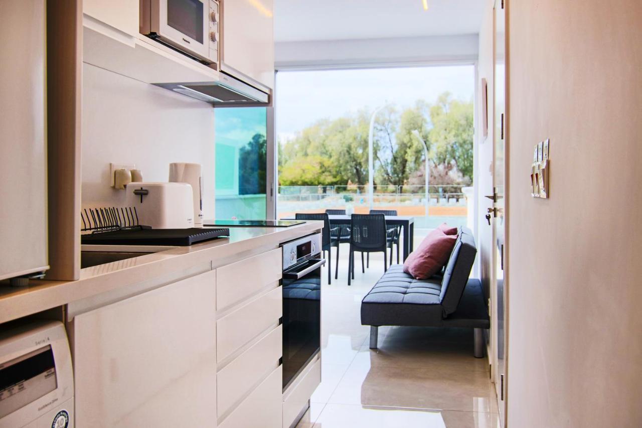 Apartamento Phaedrus Living - Seaside Luxury Flat Harbour 108 Paphos Exterior foto
